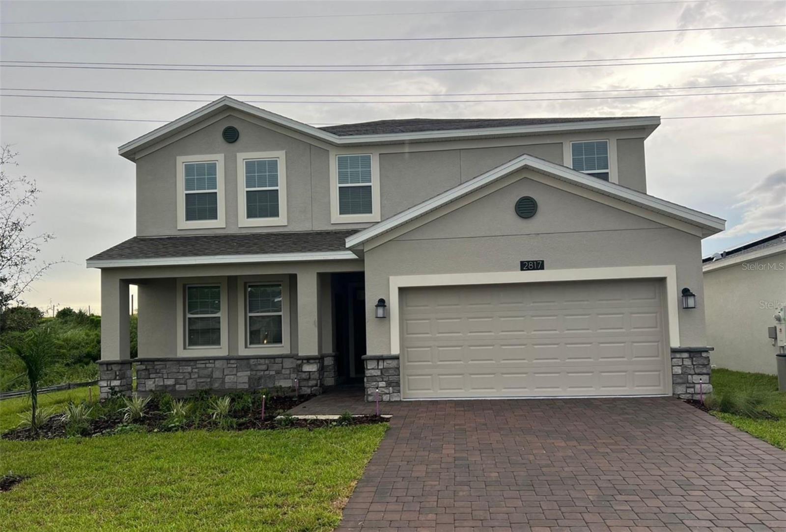 Single Family Residence in DAVENPORT, FL - Daniel Dourado