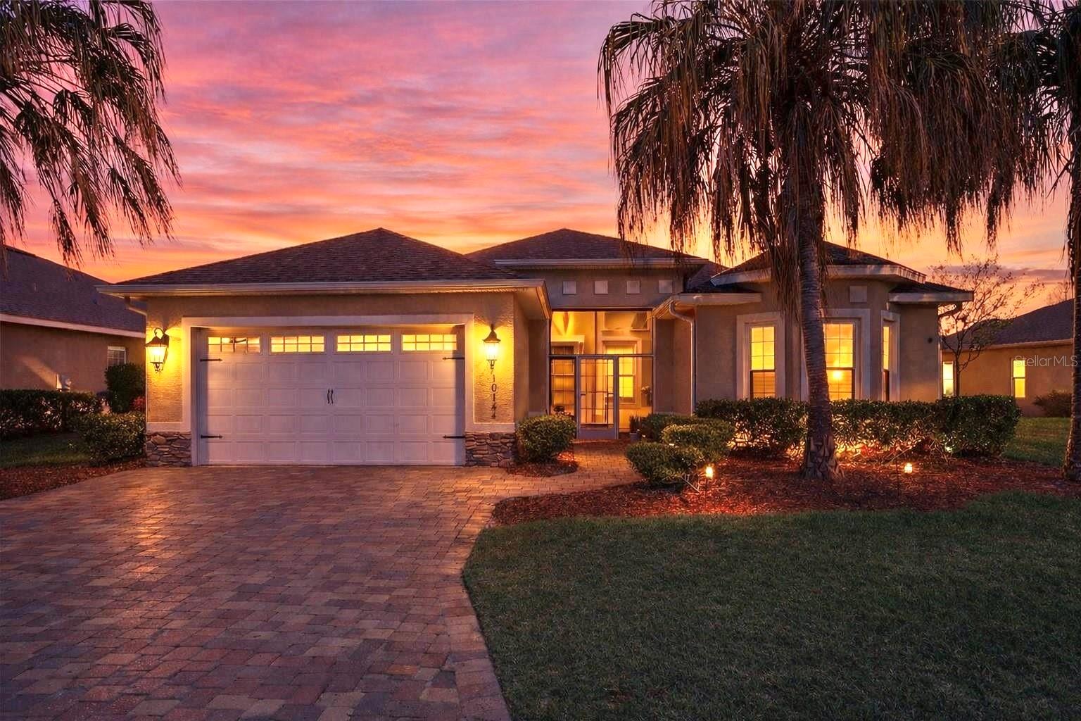 Single Family Residence em OXFORD, FL - Daniel Dourado