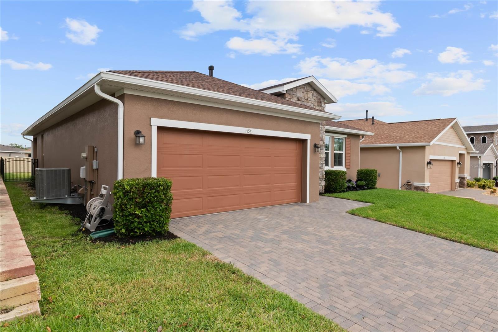 Single Family Residence em GROVELAND, FL - Daniel Dourado