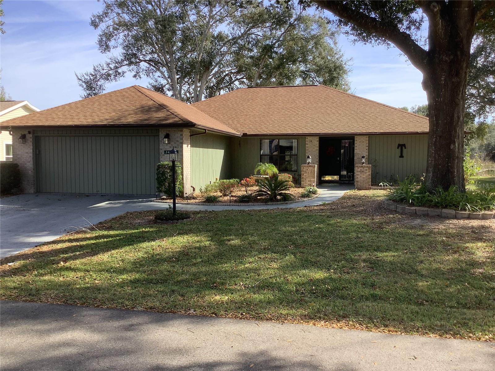 Single Family Residence em DADE CITY, FL - Daniel Dourado