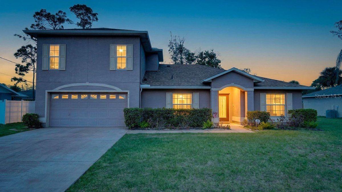Single Family Residence in PALM COAST, FL - Daniel Dourado