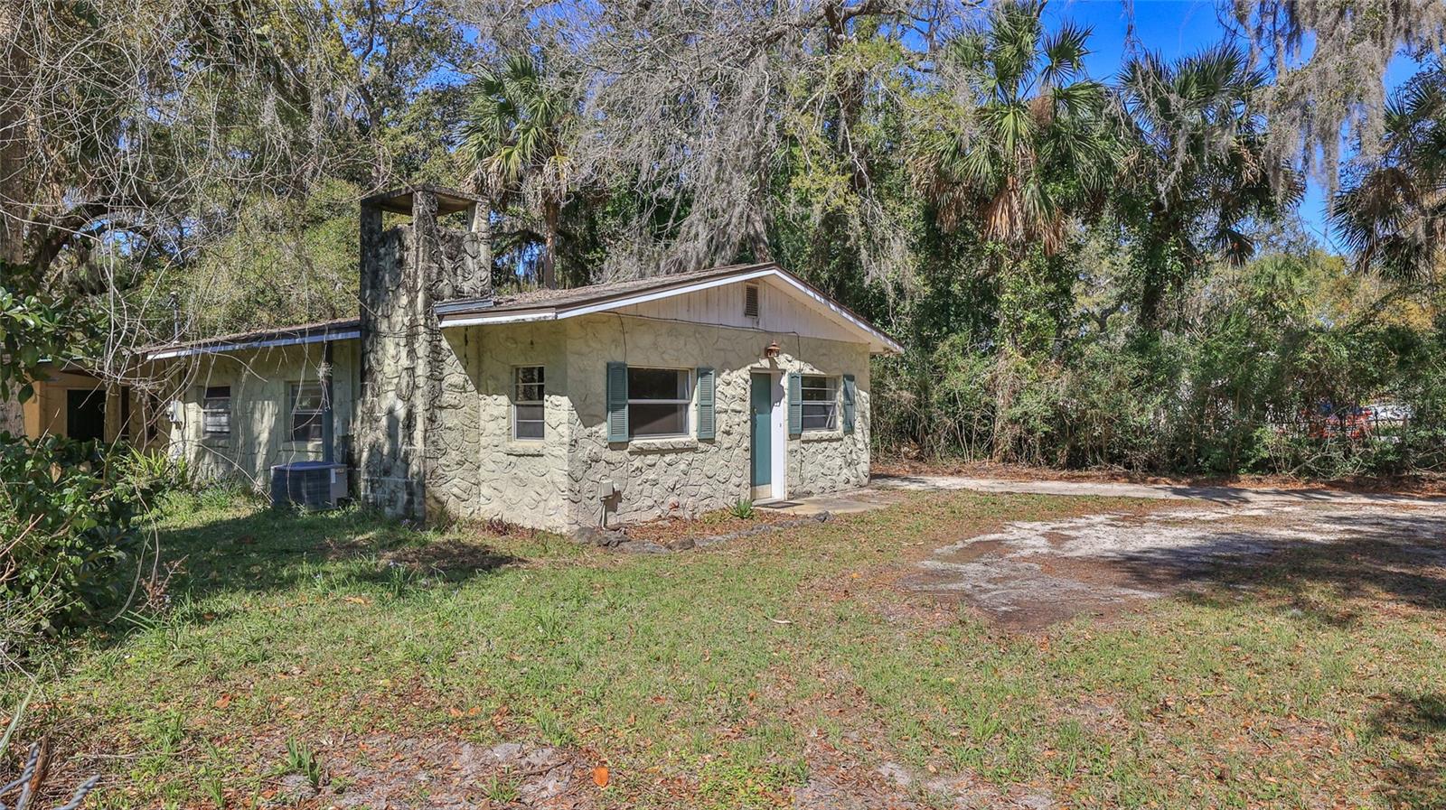 Single Family Residence in PALM COAST, FL - Daniel Dourado