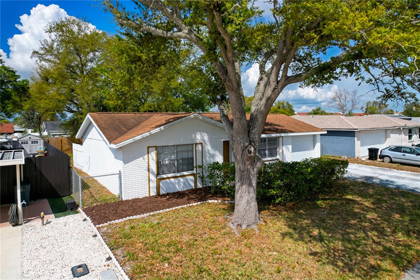 Single Family Residence in PORT RICHEY, FL - Daniel Dourado