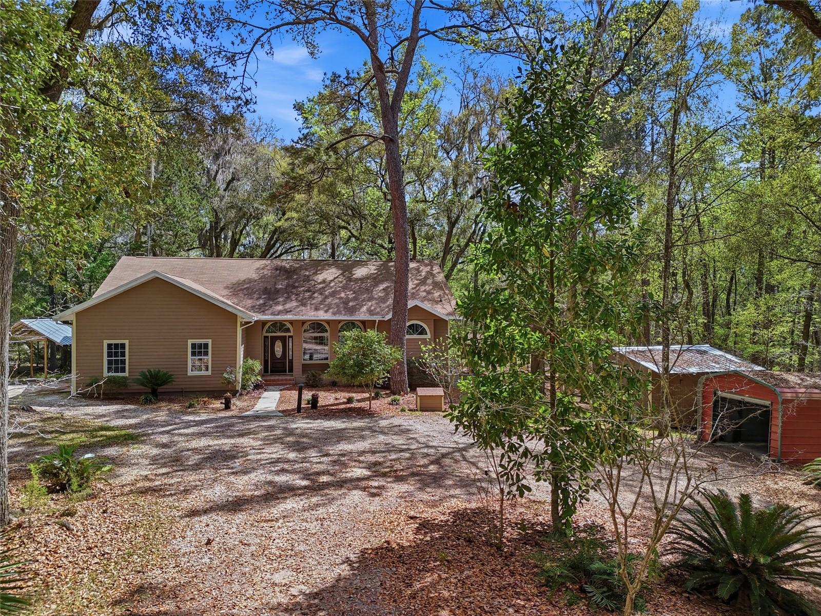 Single Family Residence in HIGH SPRINGS, FL - Daniel Dourado