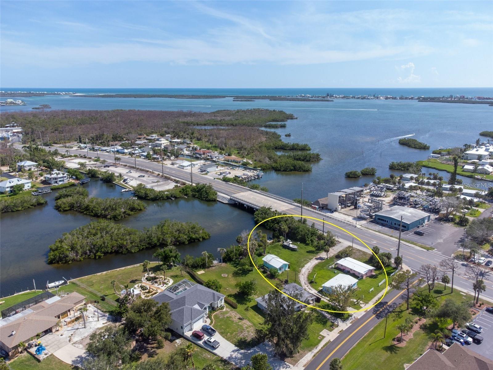 Single Family Residence em ENGLEWOOD, FL - Daniel Dourado