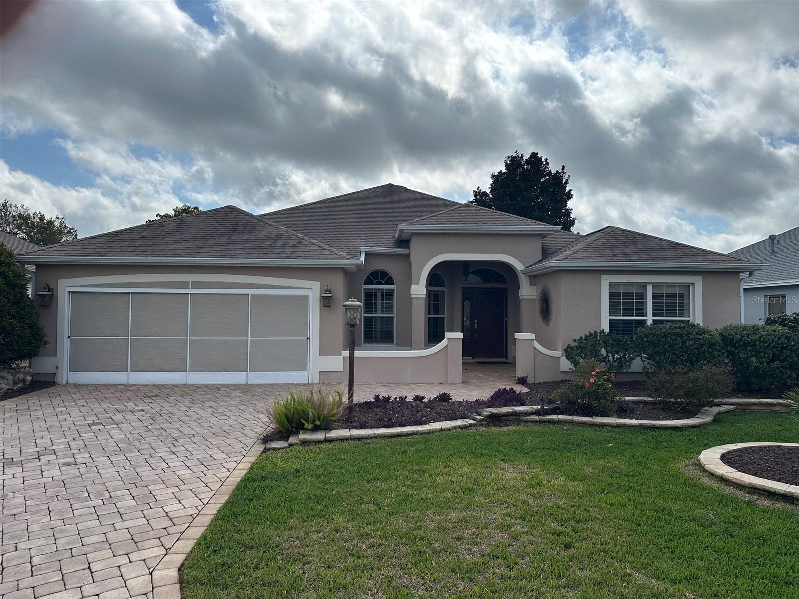 Single Family Residence in THE VILLAGES, FL - Daniel Dourado