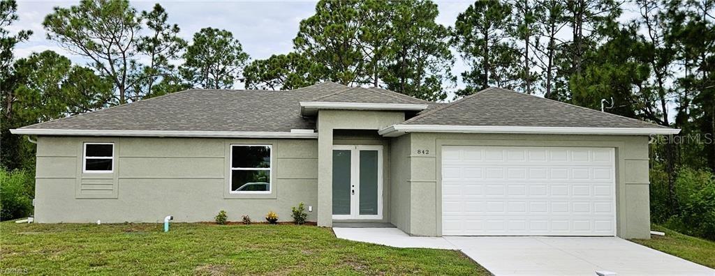 Single Family Residence in LEHIGH ACRES, FL - Daniel Dourado