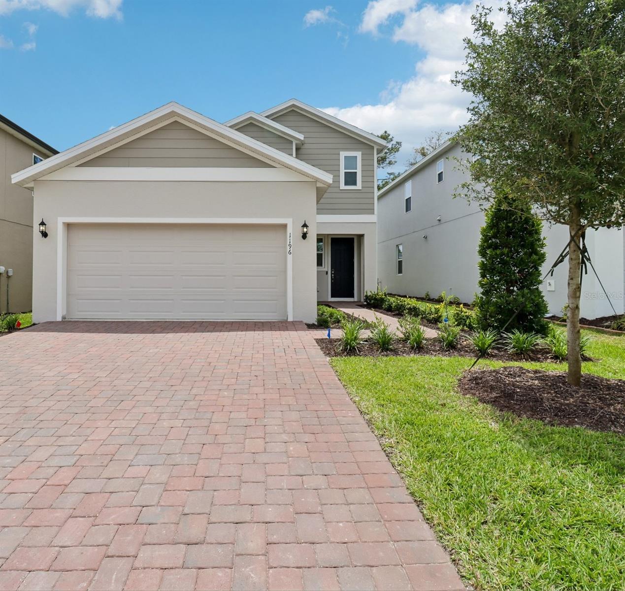 Single Family Residence in DELAND, FL - Daniel Dourado
