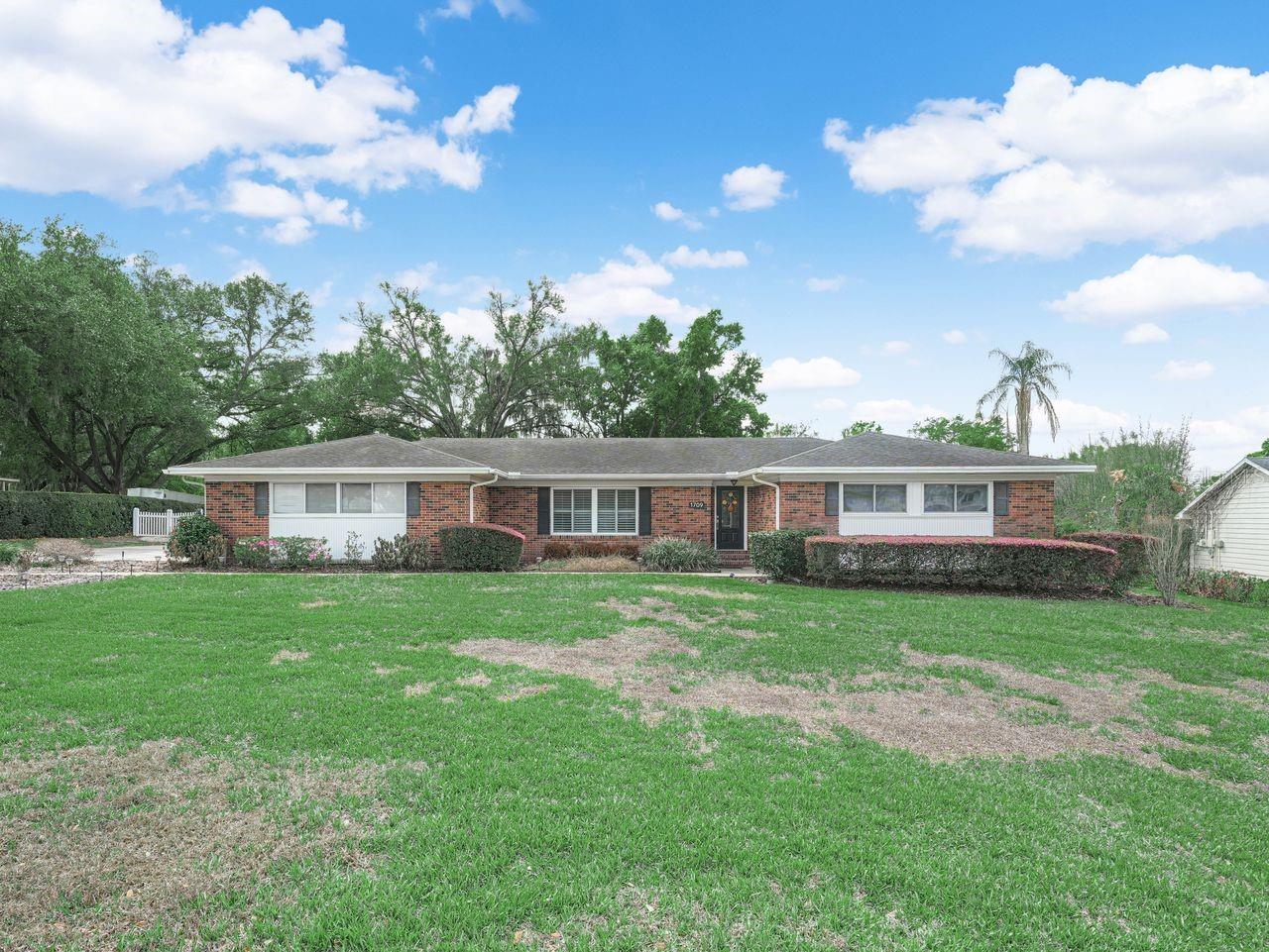 Single Family Residence in LAKELAND, FL - Daniel Dourado