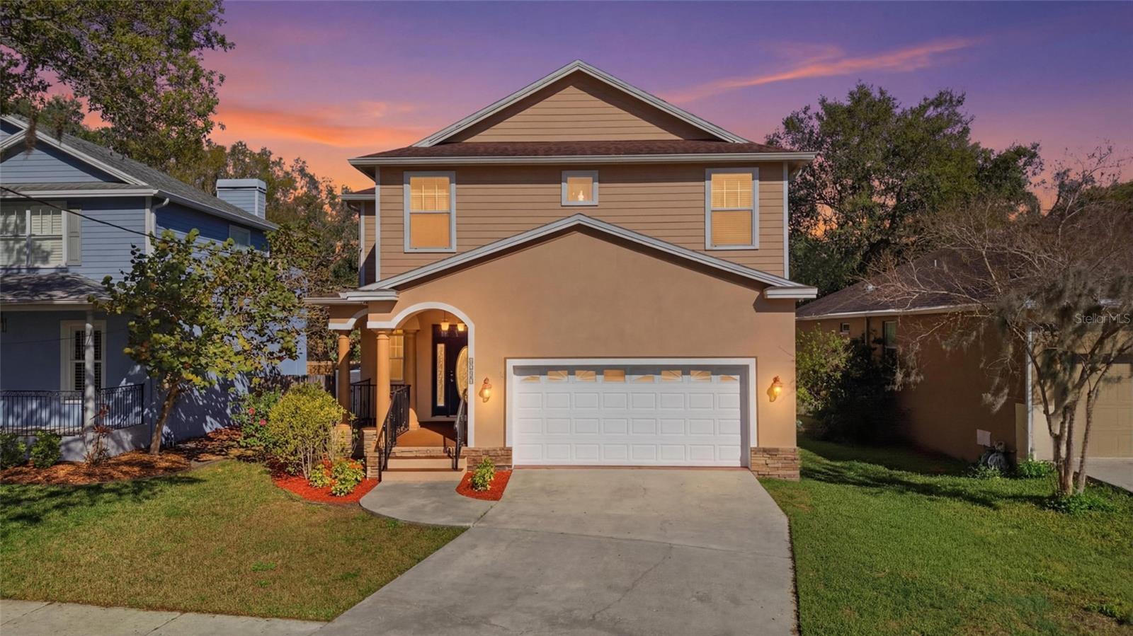 Single Family Residence in TAMPA, FL - Daniel Dourado