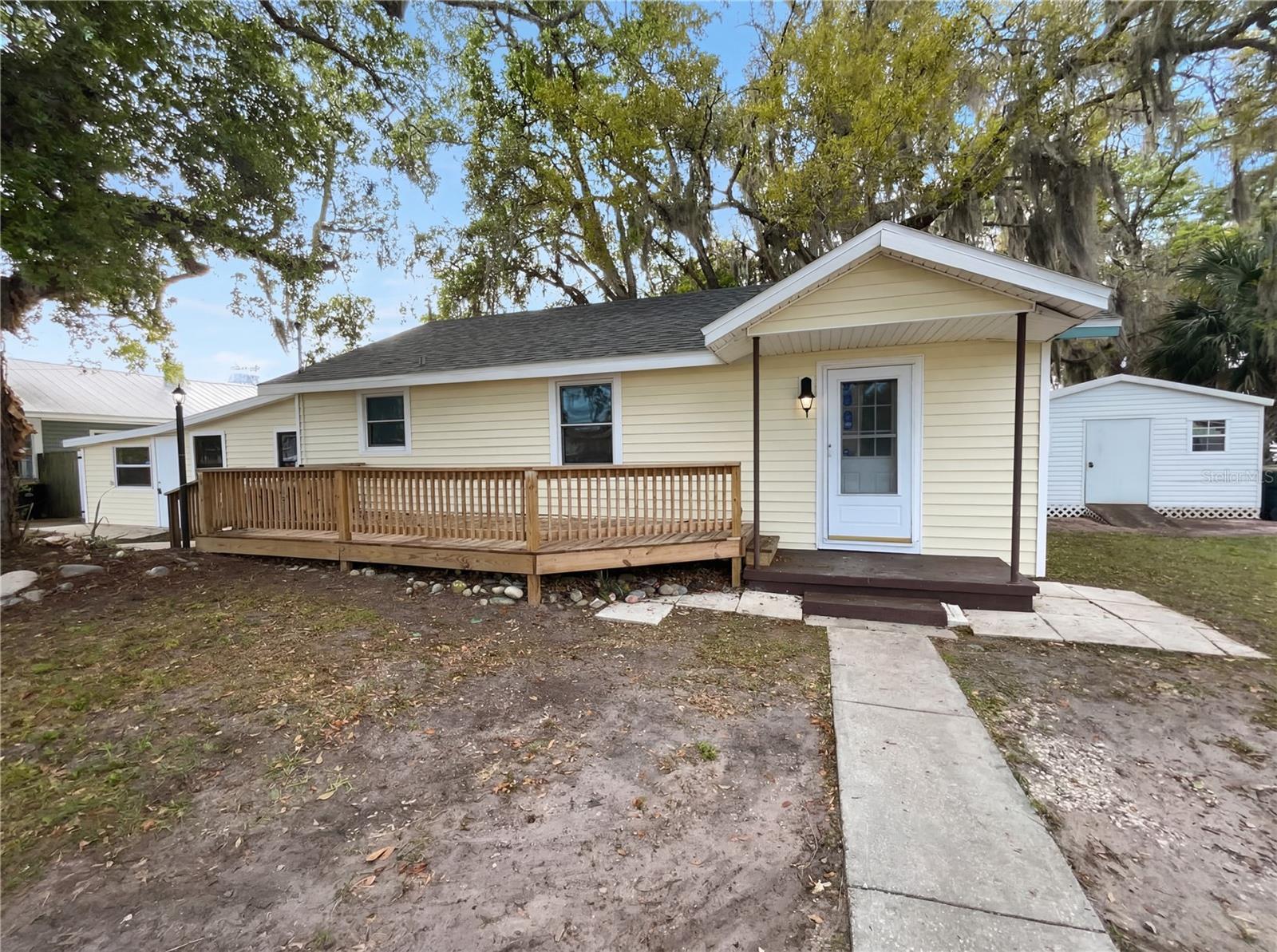 Single Family Residence in ST CLOUD, FL - Daniel Dourado