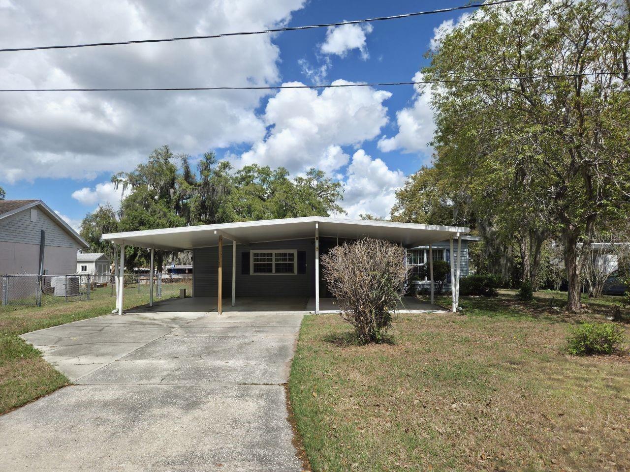 Single Family Residence in BARTOW, FL - Daniel Dourado