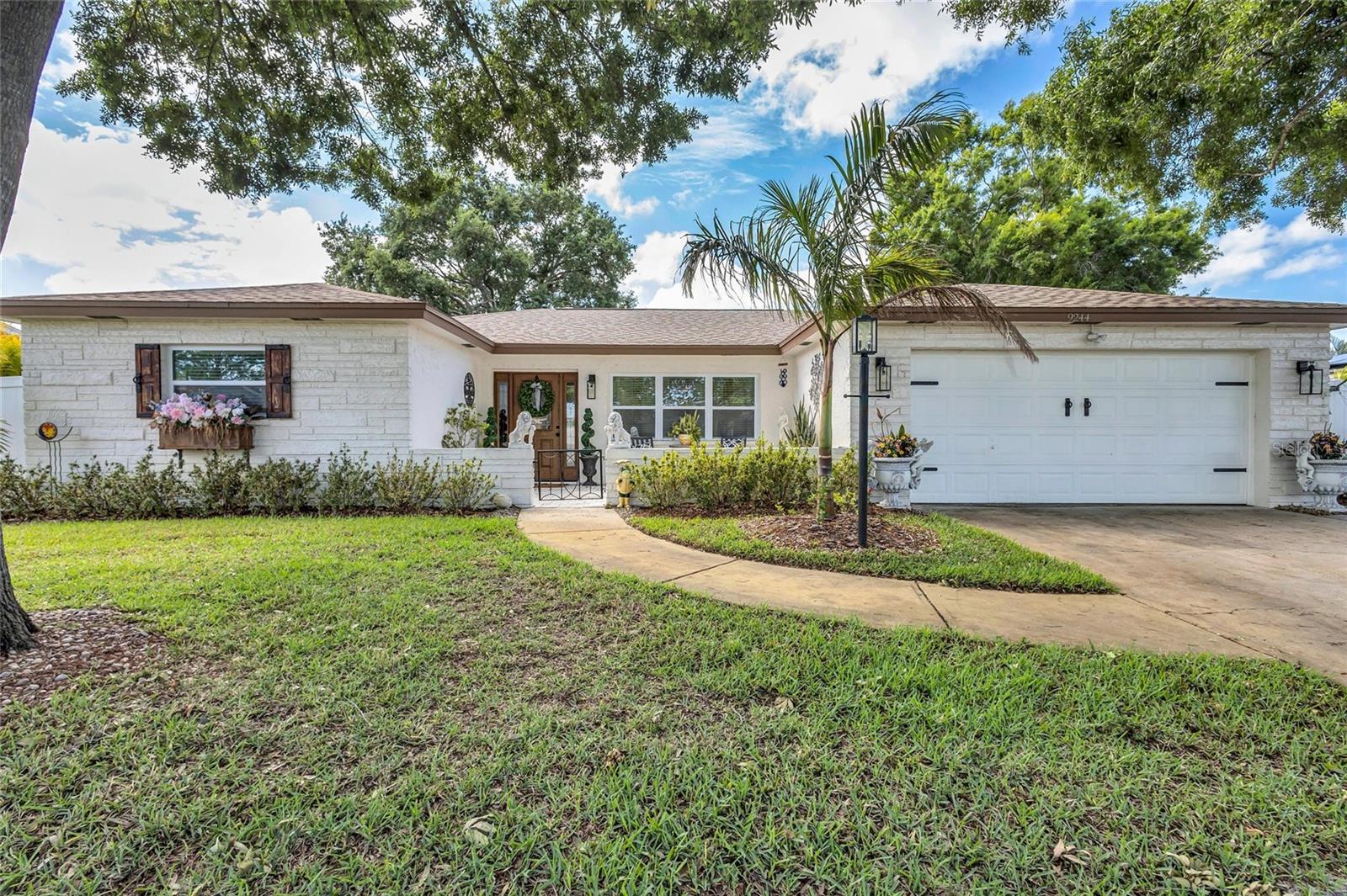 Single Family Residence em SEMINOLE, FL - Daniel Dourado