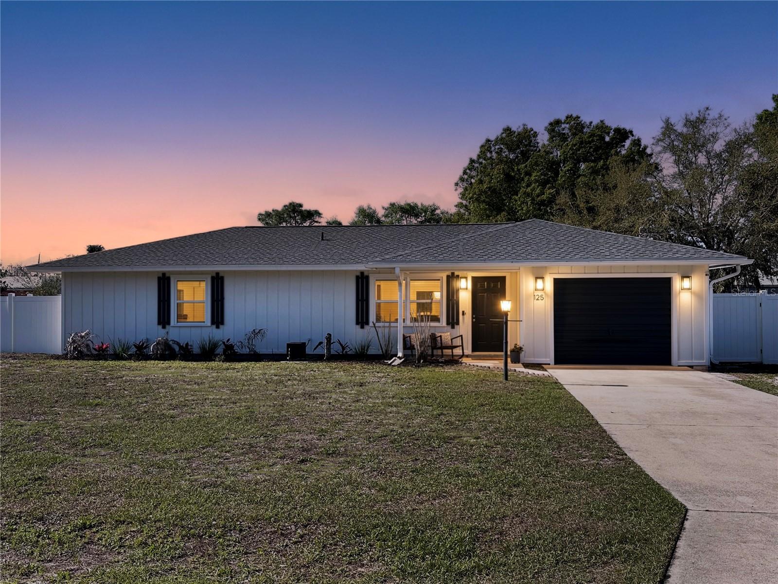 Single Family Residence in LAKE WALES, FL - Daniel Dourado