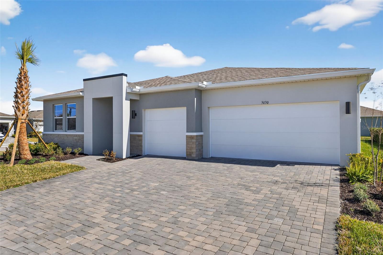 Single Family Residence in PARRISH, FL - Daniel Dourado