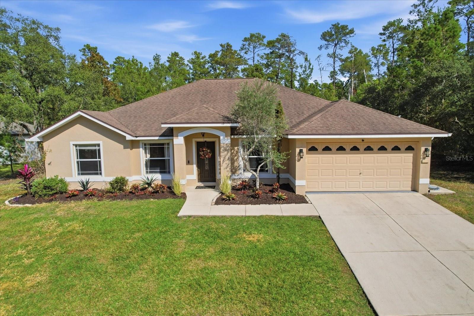 Single Family Residence em HOMOSASSA, FL - Daniel Dourado
