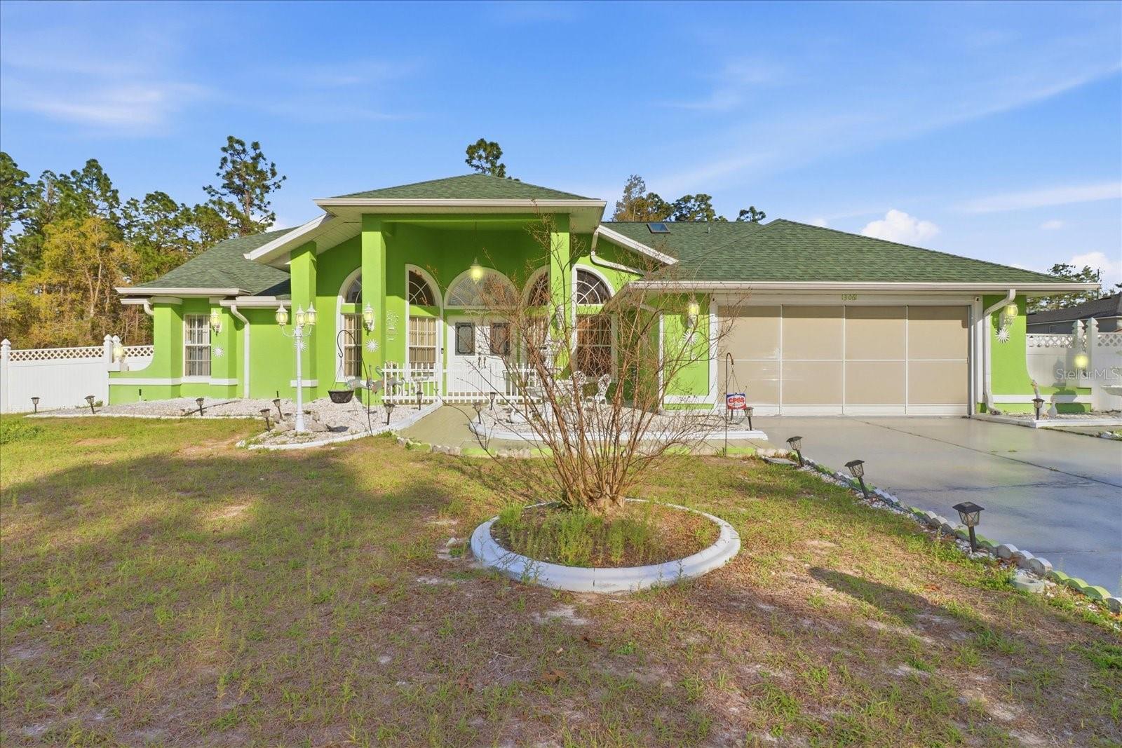 Single Family Residence in OCALA, FL - Daniel Dourado