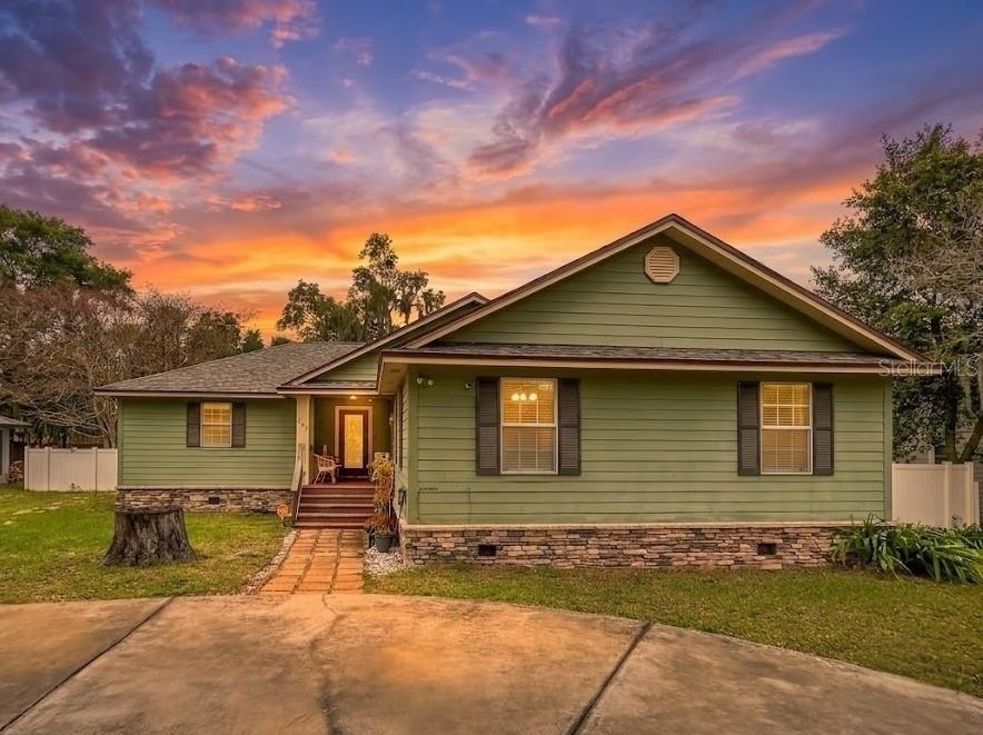 Single Family Residence em WINTER HAVEN, FL - Daniel Dourado