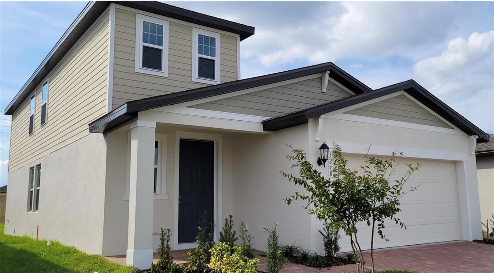 Single Family Residence in DAVENPORT, FL - Daniel Dourado