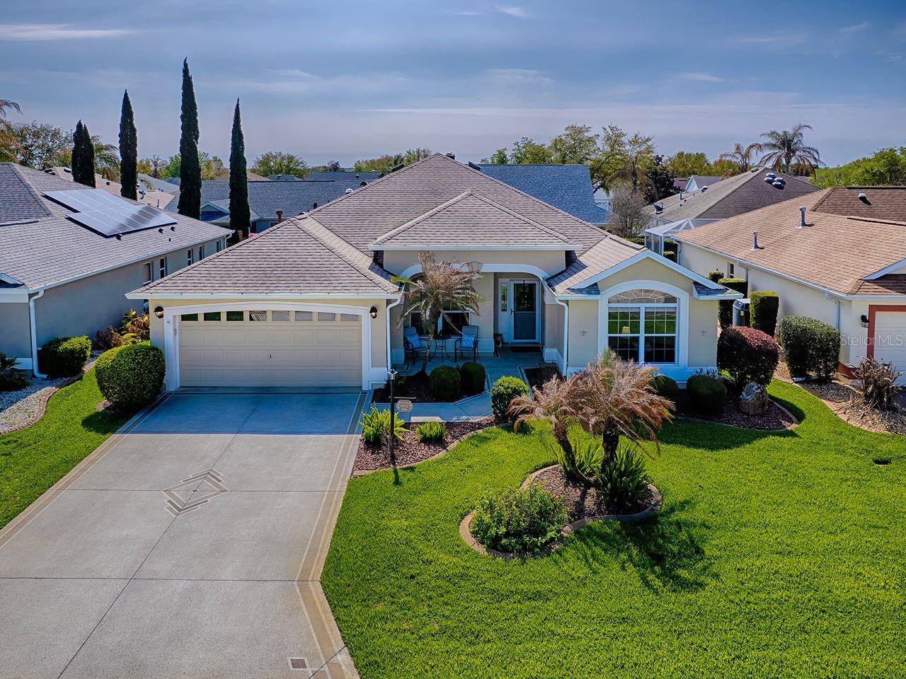Single Family Residence in THE VILLAGES, FL - Daniel Dourado