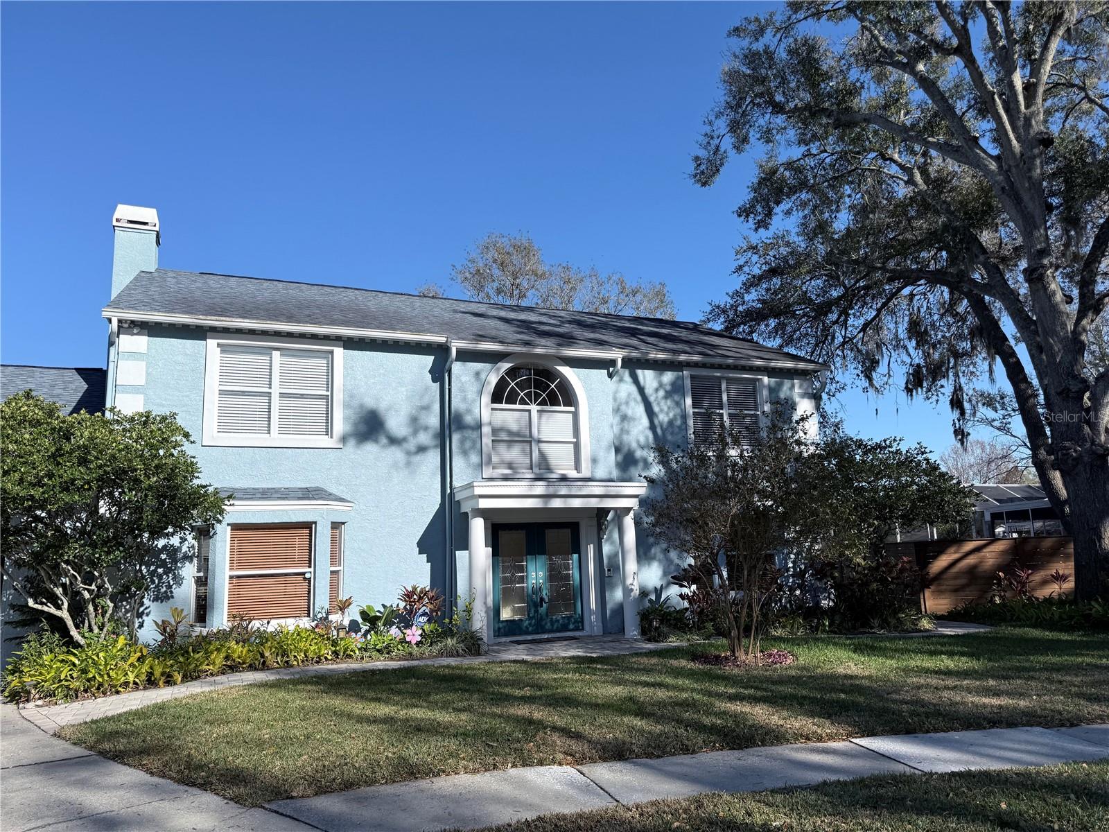 Single Family Residence in TAMPA, FL - Daniel Dourado