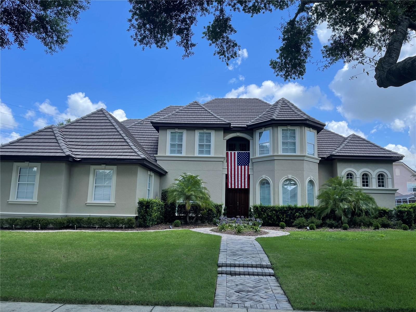 Single Family Residence in ORLANDO, FL - Daniel Dourado