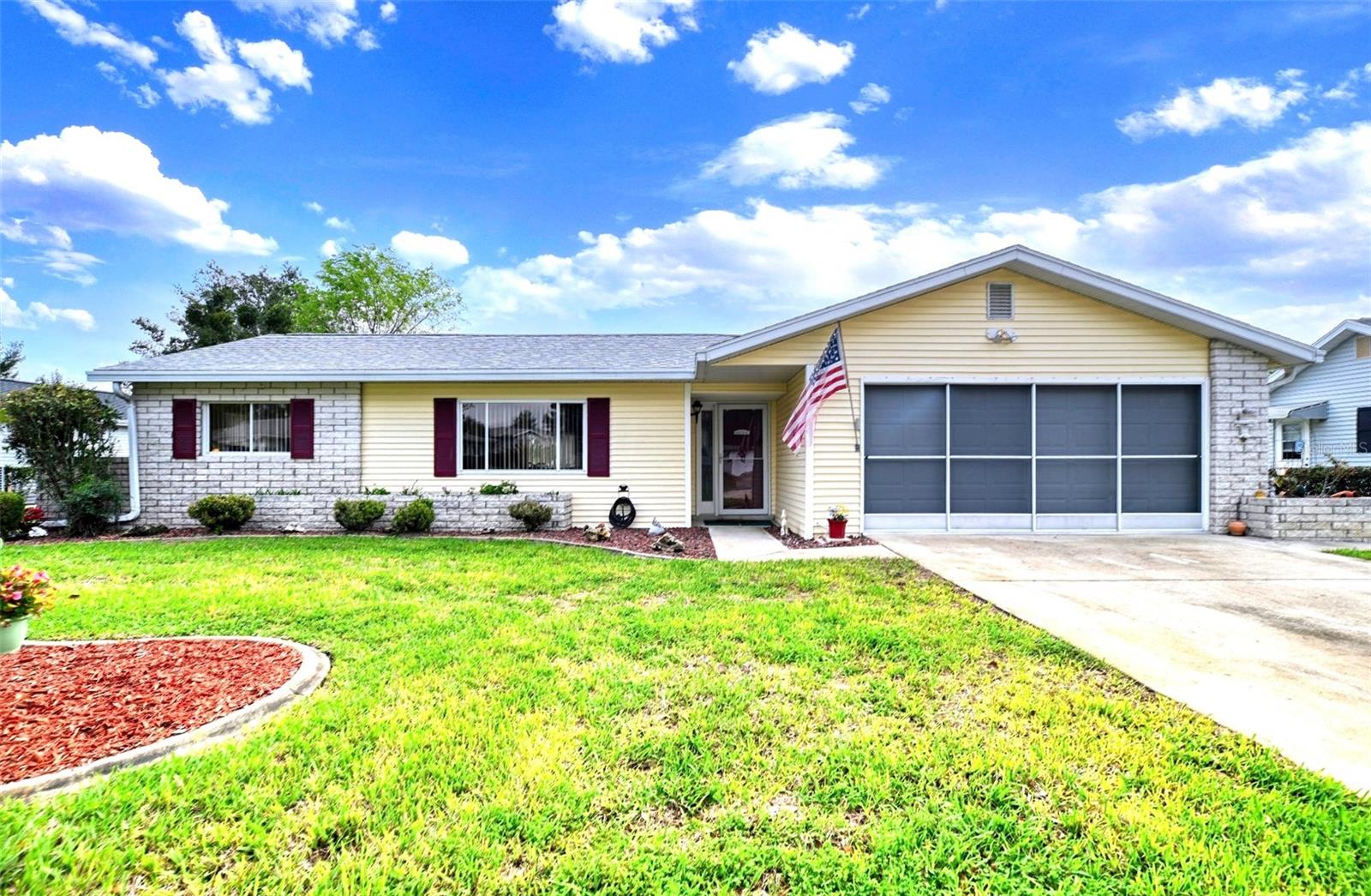 Single Family Residence in OCALA, FL - Daniel Dourado