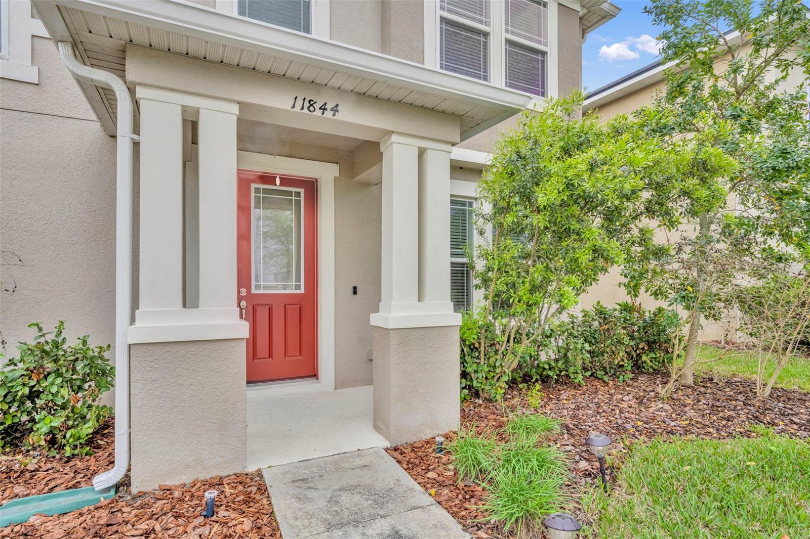 Single Family Residence in ORLANDO, FL - Daniel Dourado