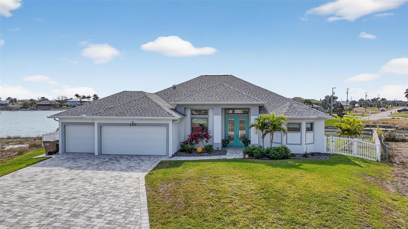 Single Family Residence em CAPE CORAL, FL - Daniel Dourado
