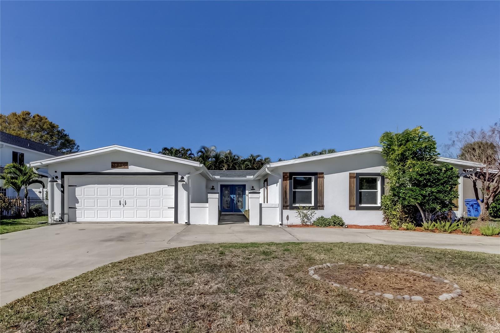 Single Family Residence in TAMPA, FL - Daniel Dourado