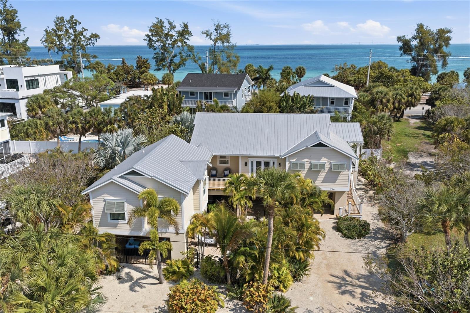 Single Family Residence in ANNA MARIA, FL - Daniel Dourado