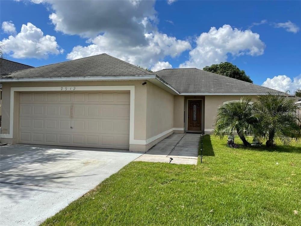 Single Family Residence em ST CLOUD, FL - Daniel Dourado