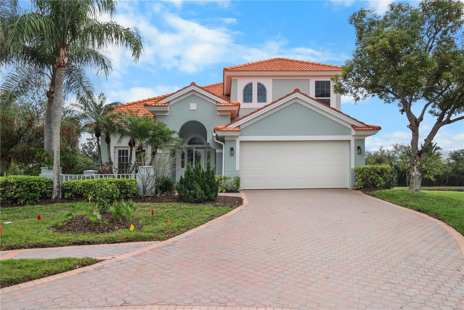 Single Family Residence em SEMINOLE, FL - Daniel Dourado