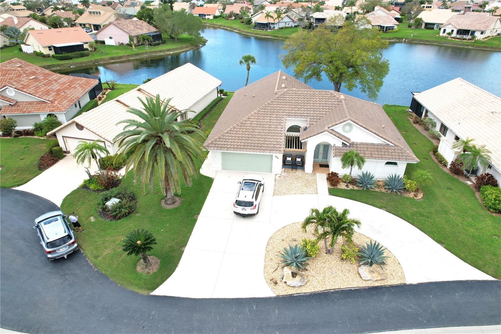Single Family Residence in NOKOMIS, FL - Daniel Dourado