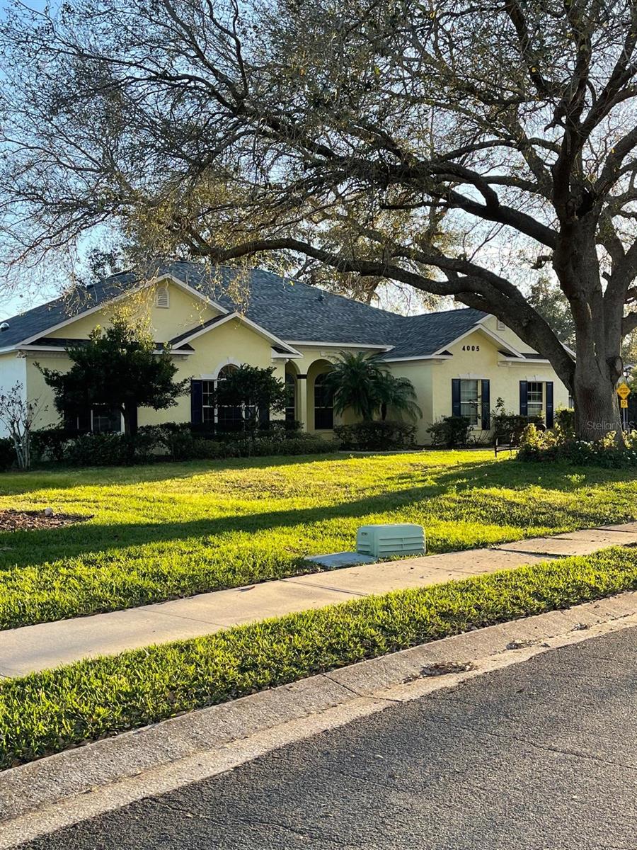 Single Family Residence in LAKELAND, FL - Daniel Dourado