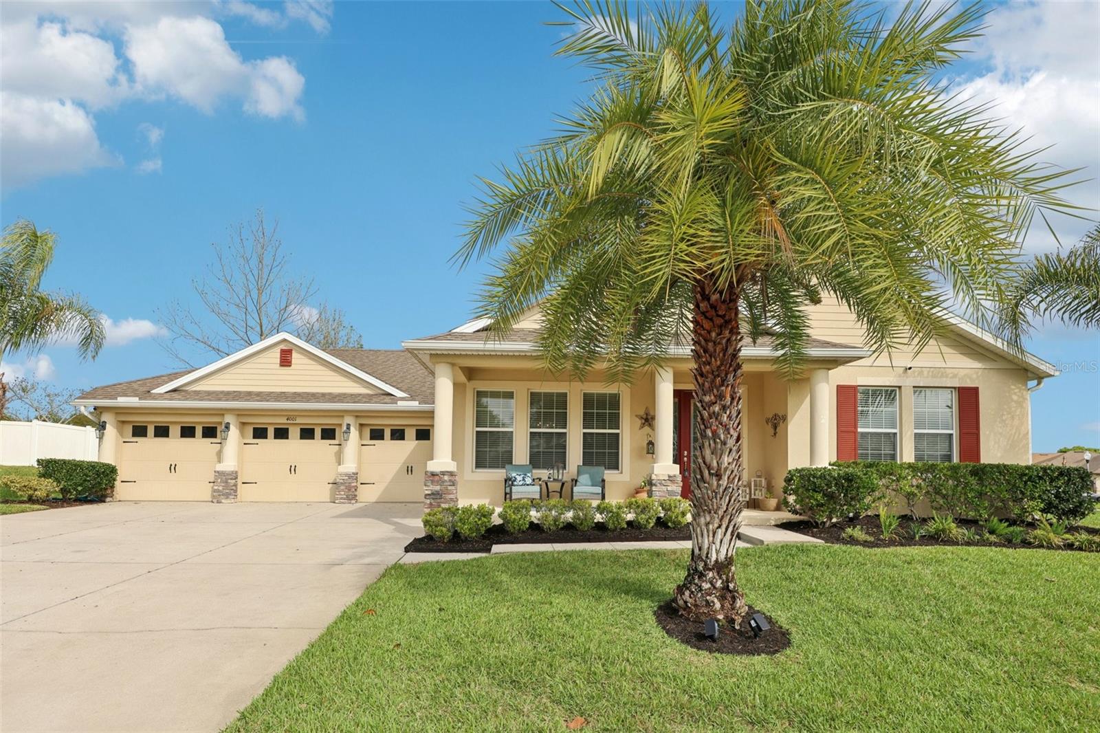Single Family Residence in APOPKA, FL - Daniel Dourado