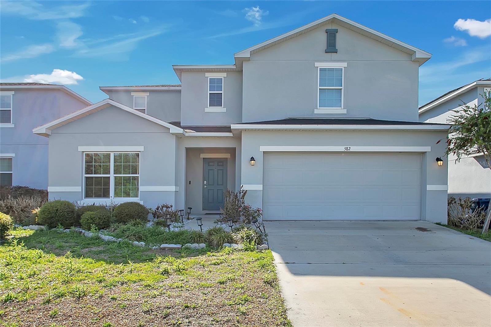 Single Family Residence in GROVELAND, FL - Daniel Dourado