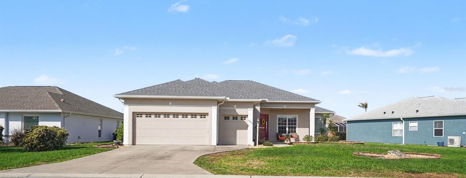 Single Family Residence em SUMMERFIELD, FL - Daniel Dourado