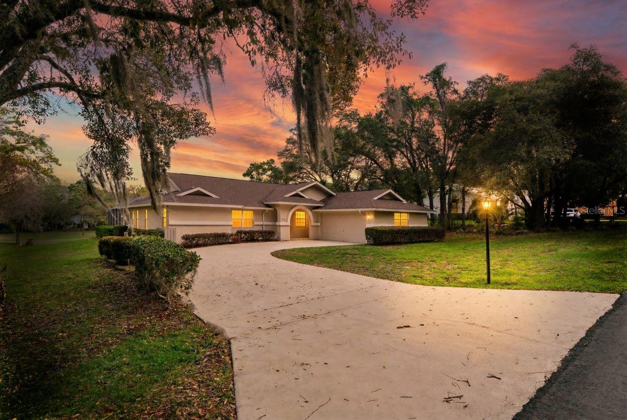 Single Family Residence in HERNANDO, FL - Daniel Dourado