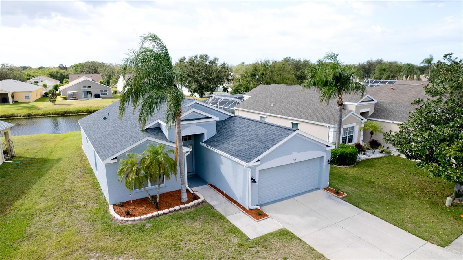 Single Family Residence in BRADENTON, FL - Daniel Dourado