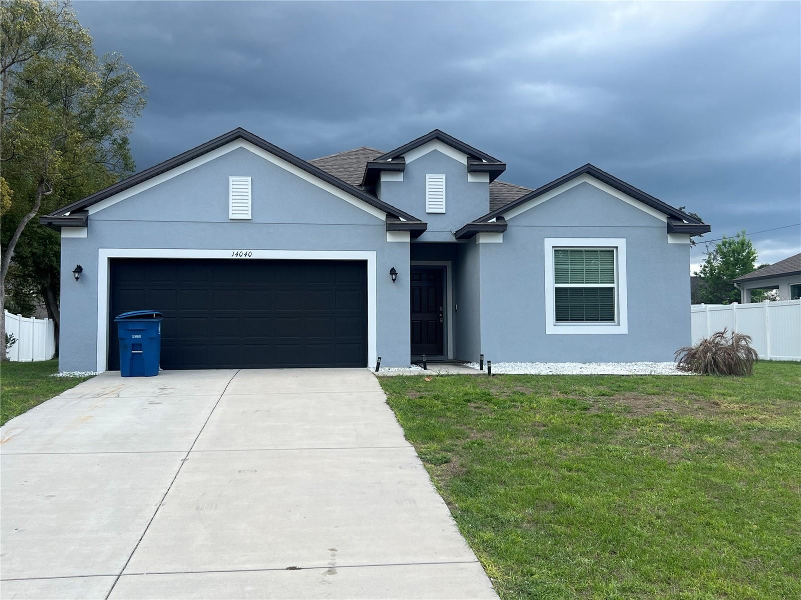 Single Family Residence em SPRING HILL, FL - Daniel Dourado