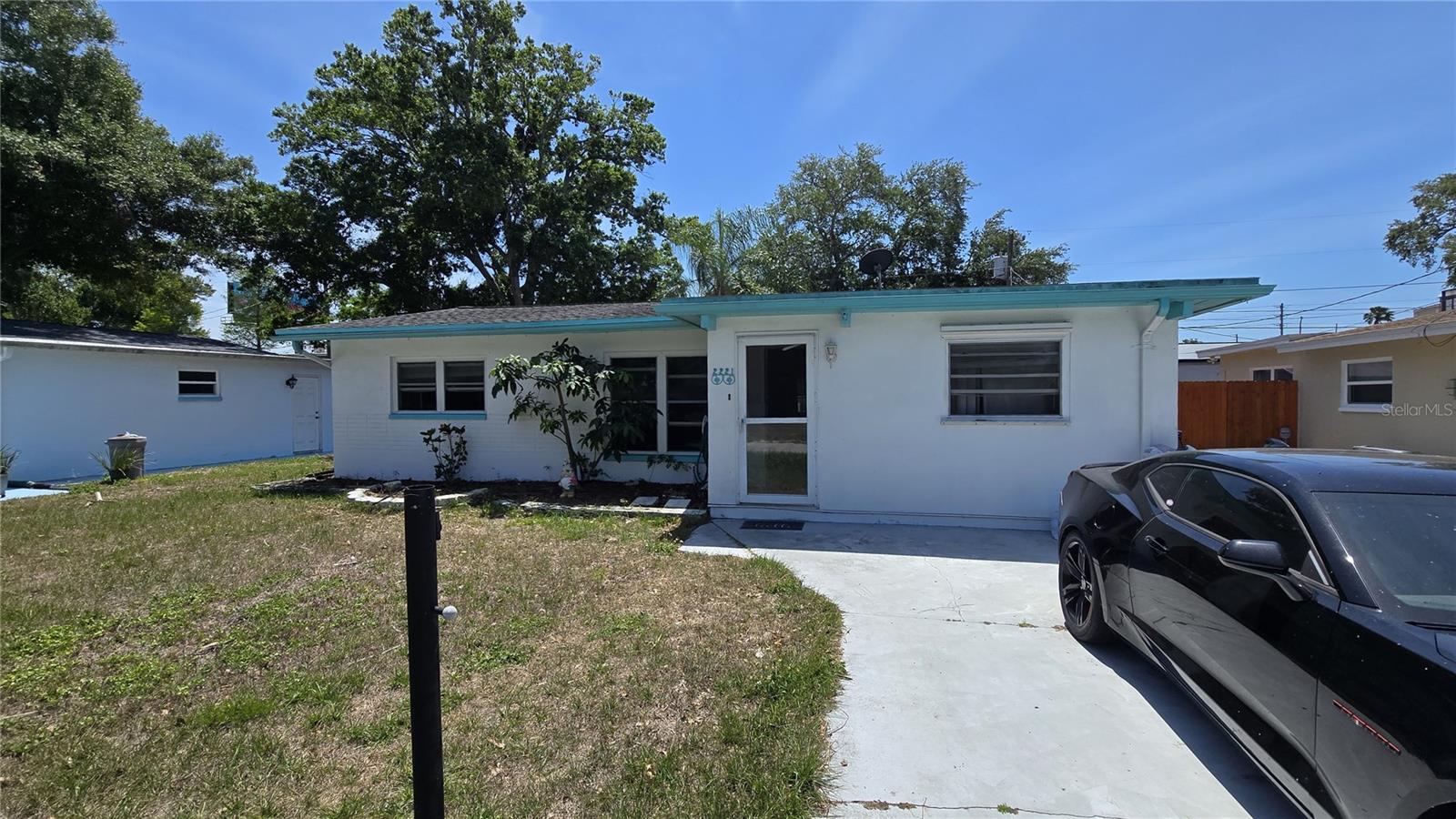 Single Family Residence in CLEARWATER, FL - Daniel Dourado