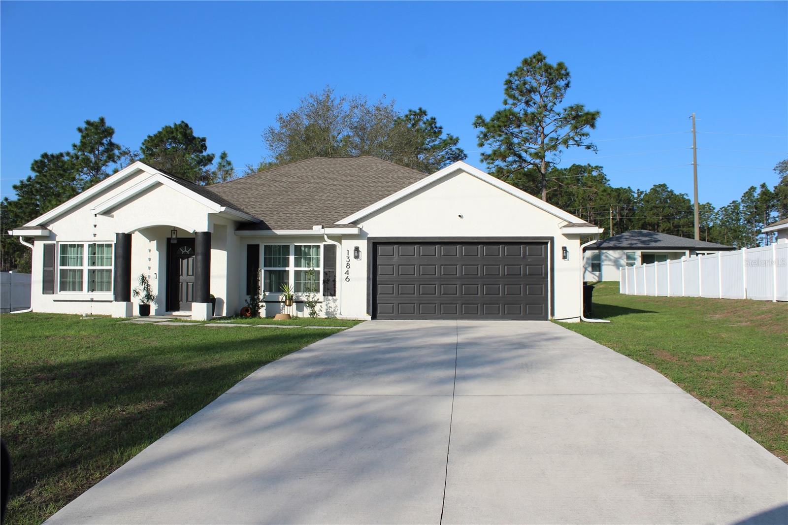 Single Family Residence in OCALA, FL - Daniel Dourado