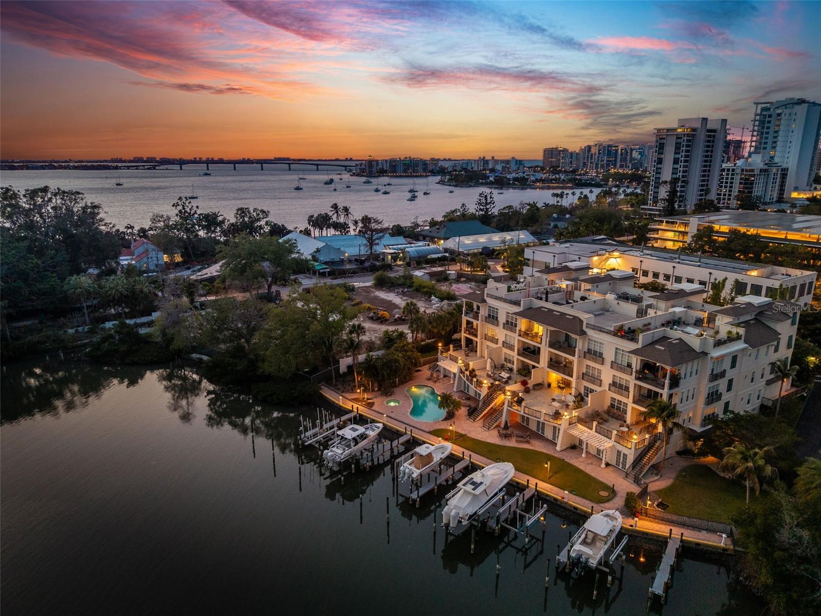 Condominium em SARASOTA, FL - Daniel Dourado