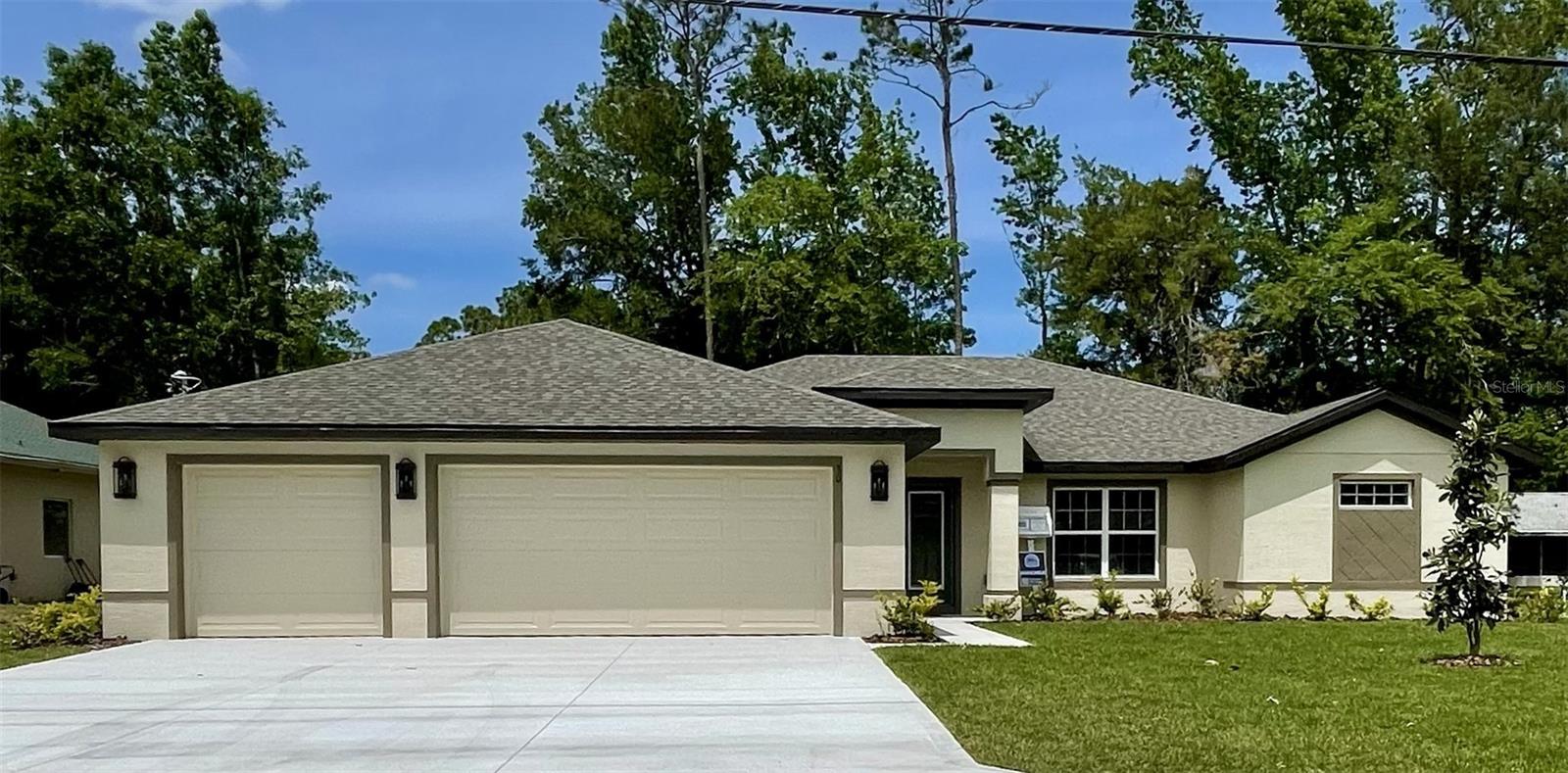 Single Family Residence in PALM COAST, FL - Daniel Dourado