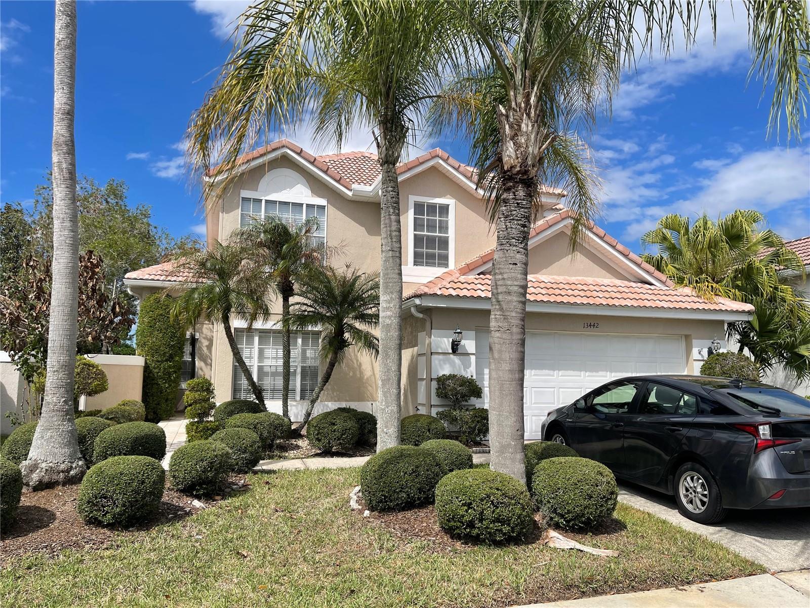 Single Family Residence in ORLANDO, FL - Daniel Dourado