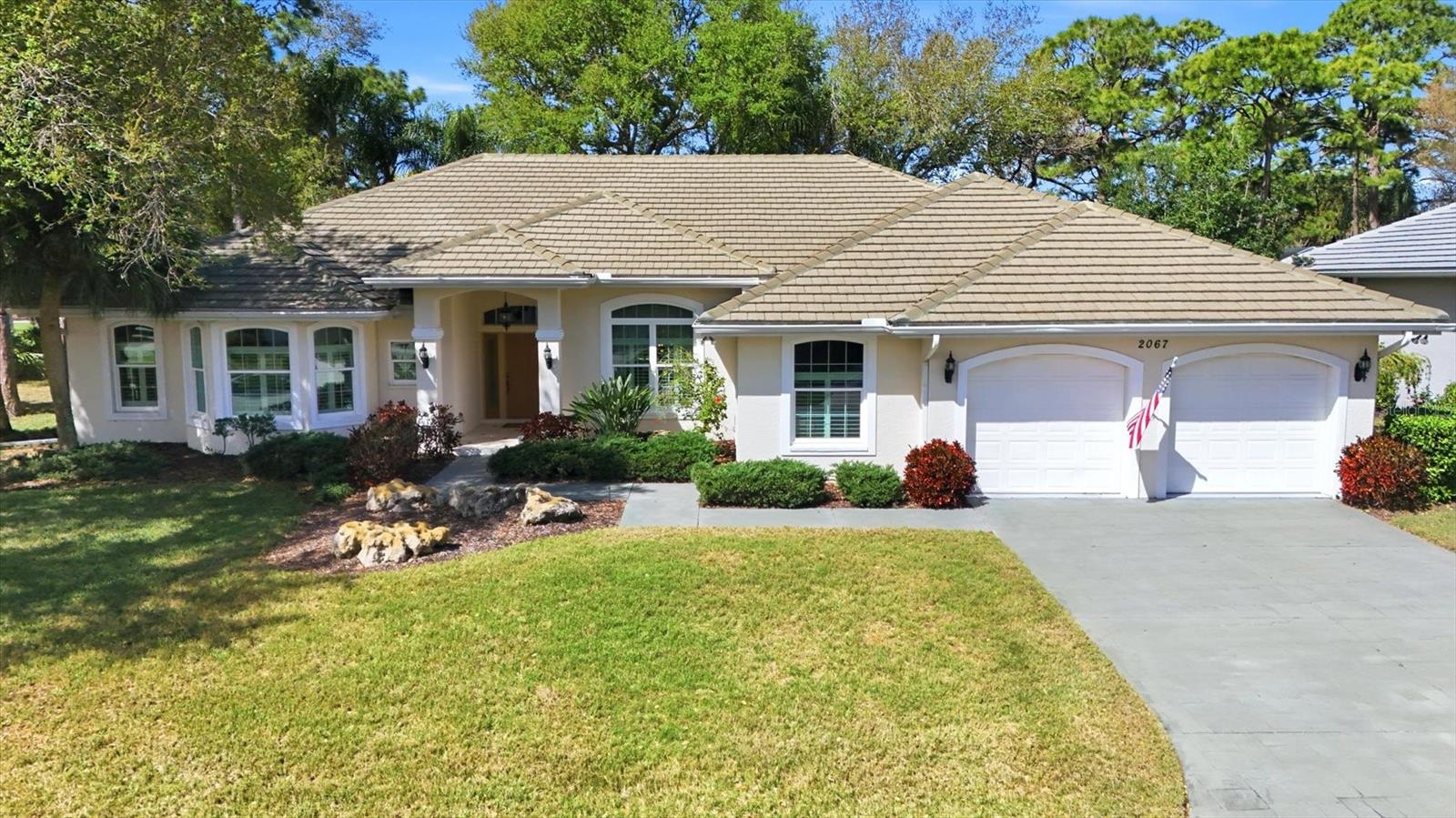 Single Family Residence in NOKOMIS, FL - Daniel Dourado