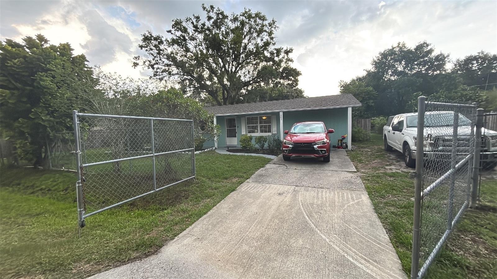 Single Family Residence in AUBURNDALE, FL - Daniel Dourado
