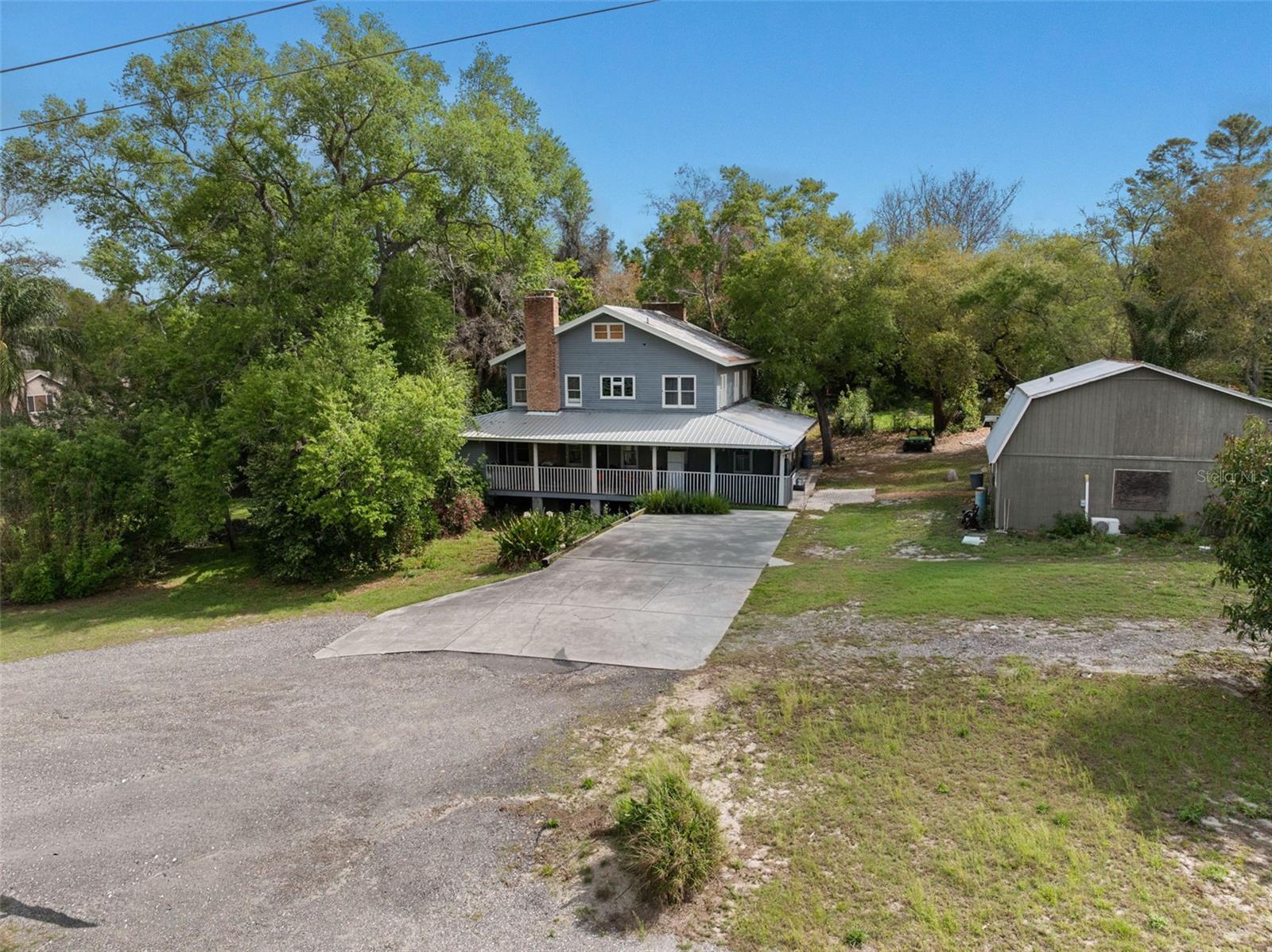 Single Family Residence in PALM HARBOR, FL - Daniel Dourado