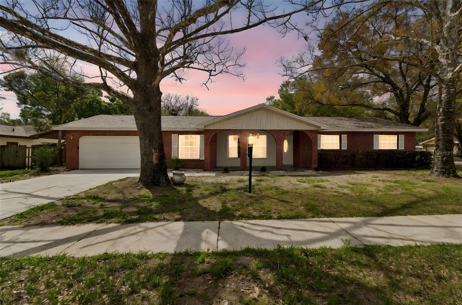 Single Family Residence em VALRICO, FL - Daniel Dourado